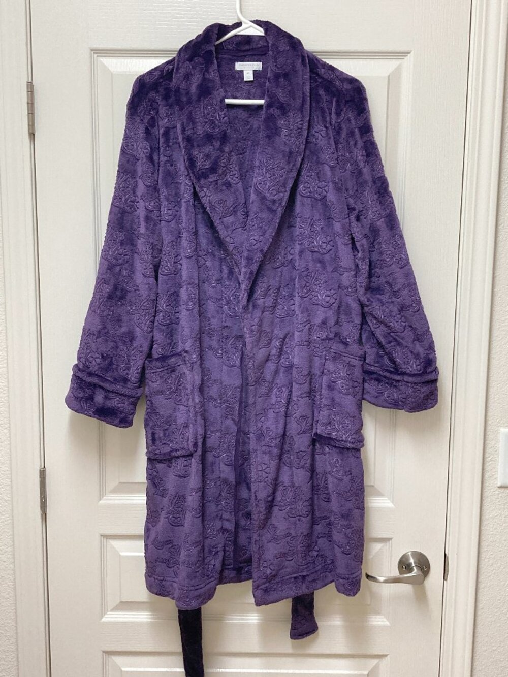 Charter Club Intimates Plush Robe Purple M/L Herringbone Belted Embossed Floral